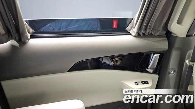 Kia Canival 2025 — photo 15