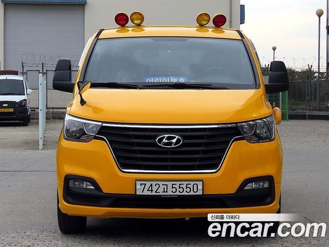 Hyundai Starex 2019 — photo 2