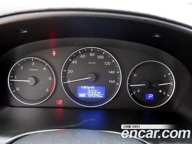 Hyundai Starex 2019 — photo 10