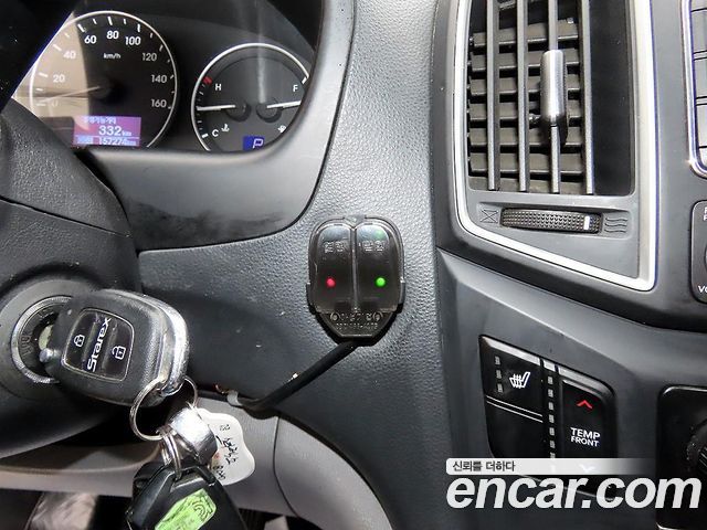 Hyundai Starex 2019 — photo 15