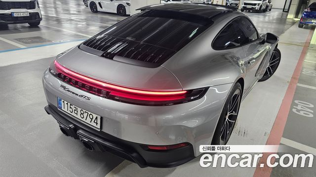 Porsche 911 2025 — photo 4