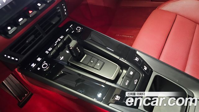 Porsche 911 2025 — photo 15
