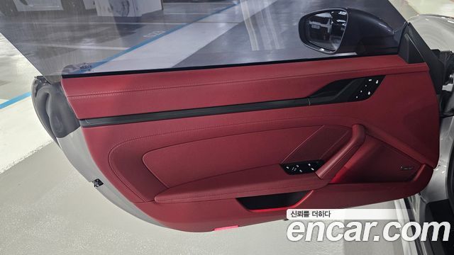 Porsche 911 2025 — photo 16