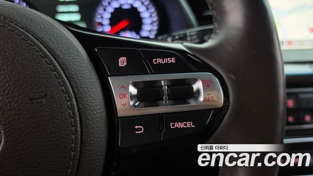 Kia K7 2018 — photo 21