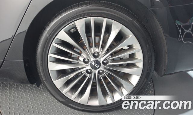 Kia K7 2018 — photo 7