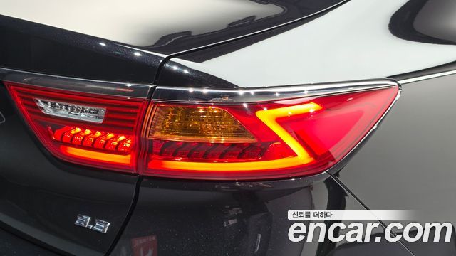 Kia K7 2018 — photo 9