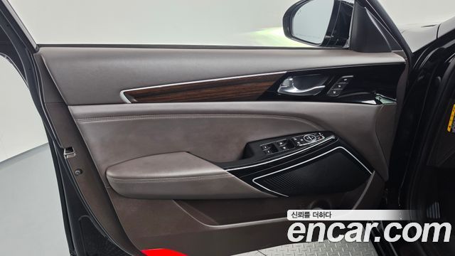 Kia K7 2018 — photo 14