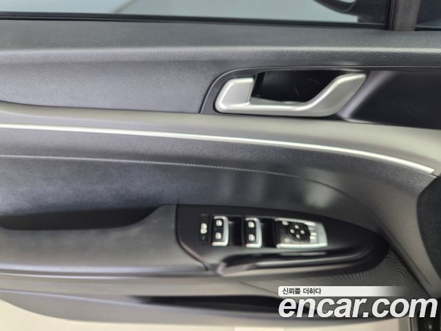 Kia K5 2022 — photo 11