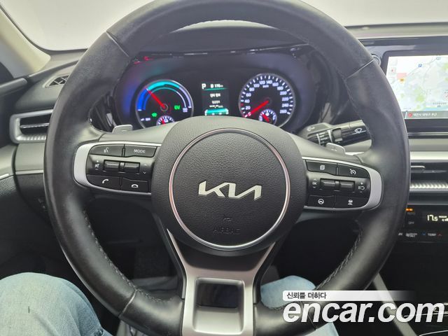 Kia K5 2022 — photo 18