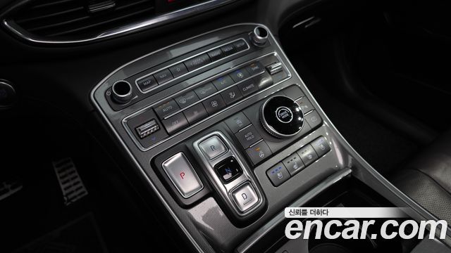 Hyundai Santafe 2021 — photo 12