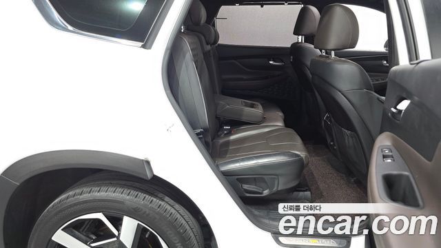 Hyundai Santafe 2021 — photo 17