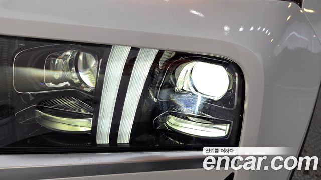 Hyundai Santafe 2021 — photo 8