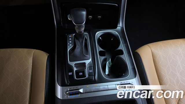 Kia Canival 2023 — photo 12