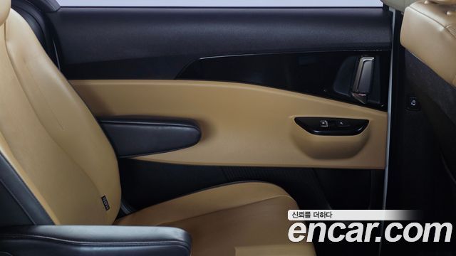 Kia Canival 2023 — photo 15