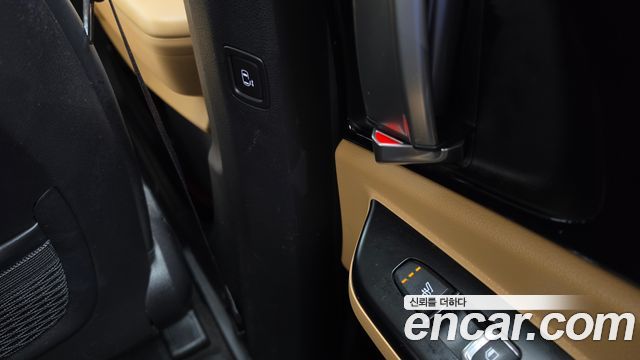 Kia Canival 2023 — photo 30