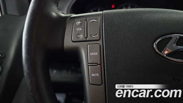 Hyundai Starex 2018 — photo 23
