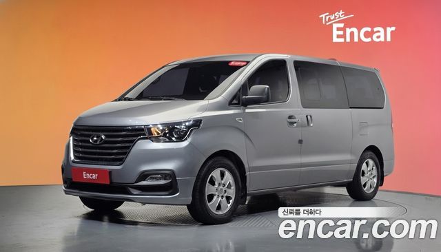 Hyundai Starex 2018 — photo 1