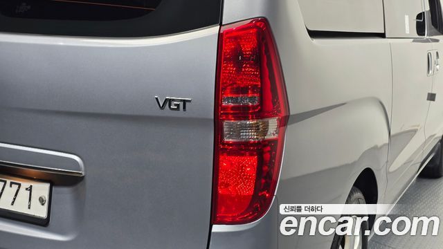 Hyundai Starex 2018 — photo 9