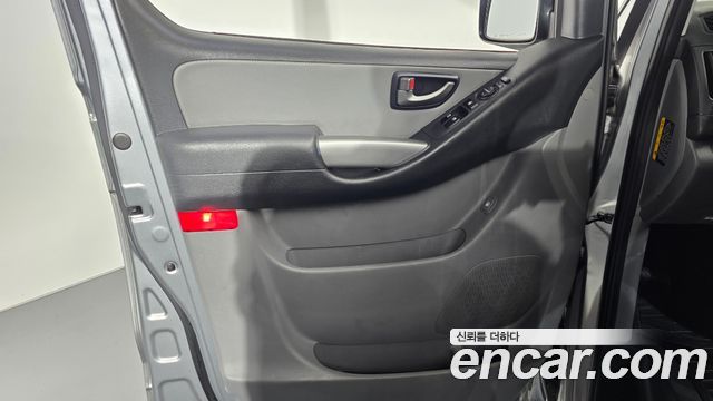 Hyundai Starex 2018 — photo 14