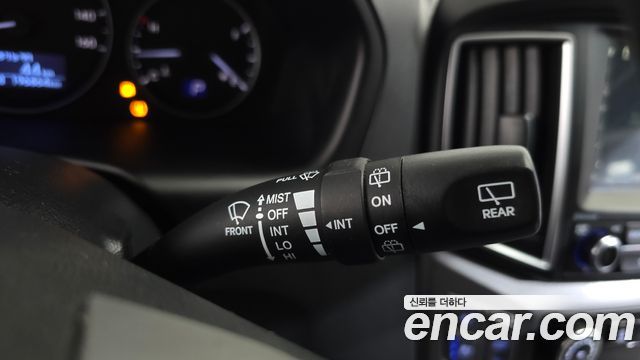 Hyundai Starex 2018 — photo 29