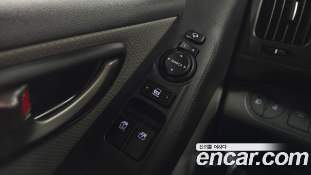 Hyundai Starex 2018 — photo 30