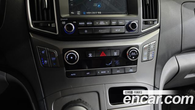 Hyundai Starex 2018 — photo 31