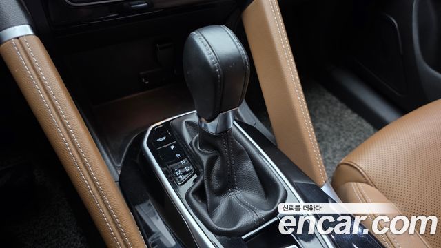 Renault Korea QM6 2023 — photo 12
