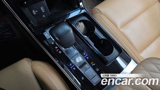 Kia K7 2020 — photo 9