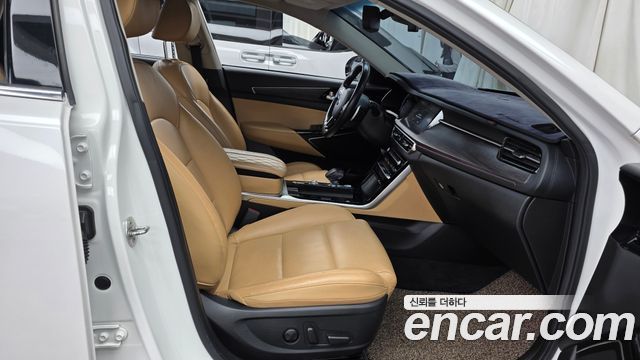 Kia K7 2020 — photo 11
