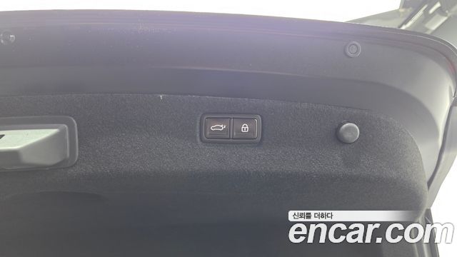 Kia K9 2025 — photo 17