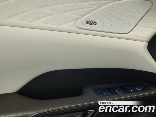 Lexus RX 2025 — photo 13