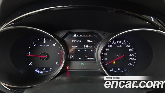 Kia Canival 2016 — photo 11
