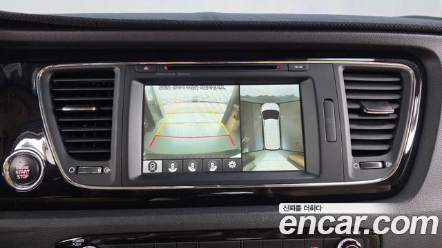 Kia Canival 2016 — photo 21