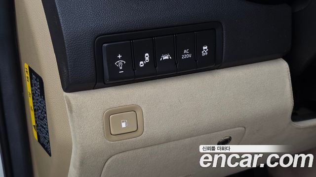 Kia Canival 2016 — photo 24
