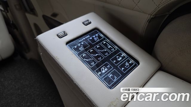 Kia Canival 2016 — photo 25
