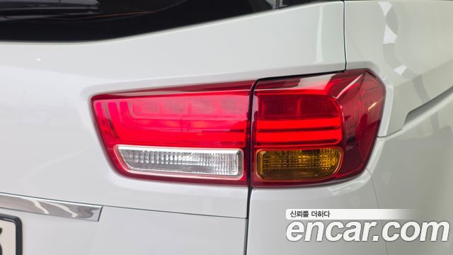 Kia Canival 2016 — photo 9