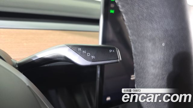 Tesla Model Y 2022 — photo 12