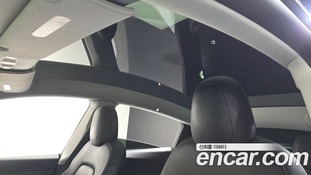 Tesla Model Y 2022 — photo 22
