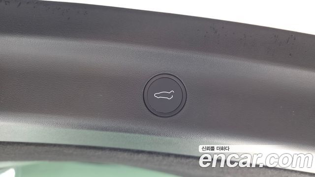 Tesla Model Y 2022 — photo 23