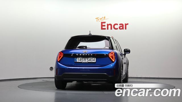 Mini Cooper 2025 — photo 4