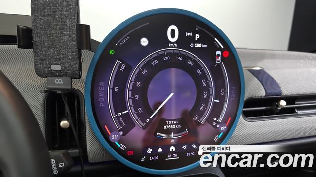Mini Cooper 2025 — photo 8