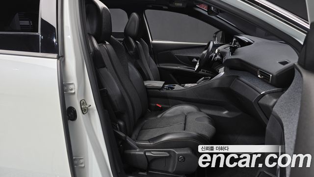 Peugeot 5008 2019 — photo 11
