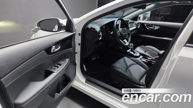 Kia K3 2023 — photo 10