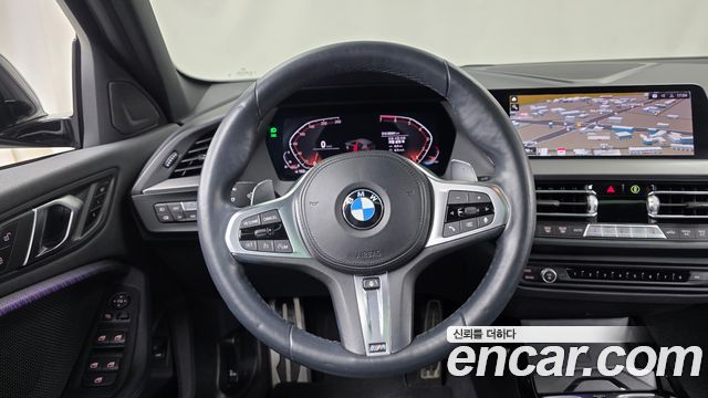 BMW 1-Series 2023 — photo 18