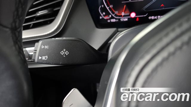 BMW 1-Series 2023 — photo 27