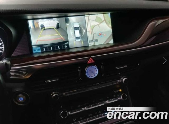Genesis EQ900 2016 — photo 14