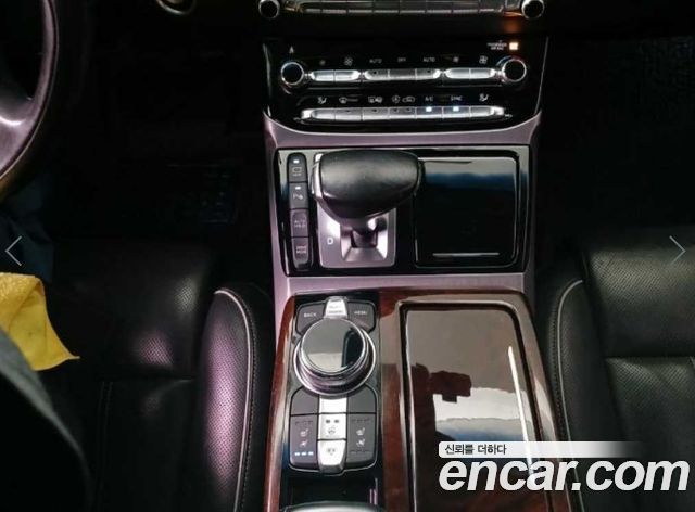 Genesis EQ900 2016 — photo 15