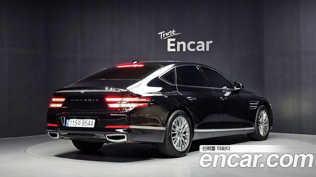 Genesis G80 2023 — photo 2
