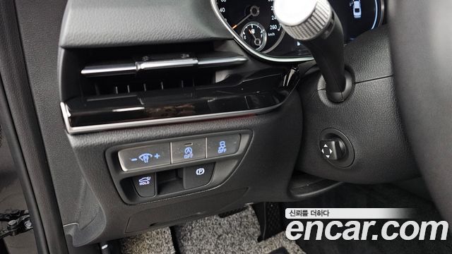 Genesis G80 2023 — photo 27