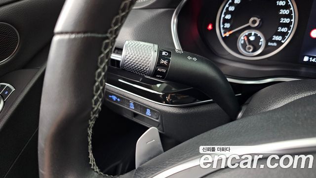 Genesis G80 2023 — photo 29